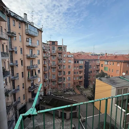 Homestay szállás Cozy Private Wt Balcony In Citta Studi Milánó