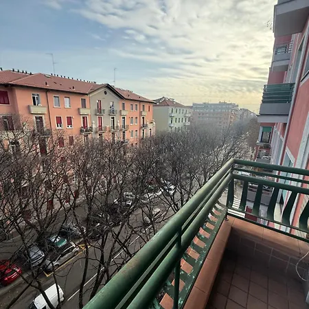 Cozy Private Wt Balcony In Citta Studi Homestay szállás Milánó